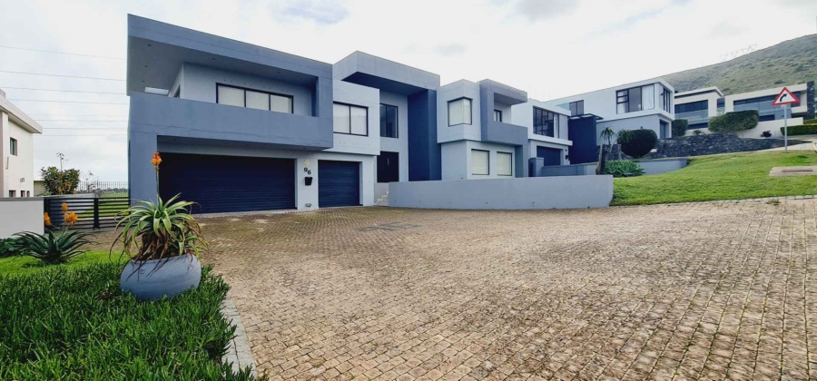 5 Bedroom Property for Sale in Baronetcy Estate Western Cape